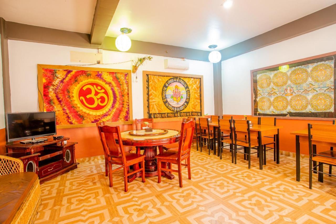 Silver Sky Hotel Pokhara Luaran gambar
