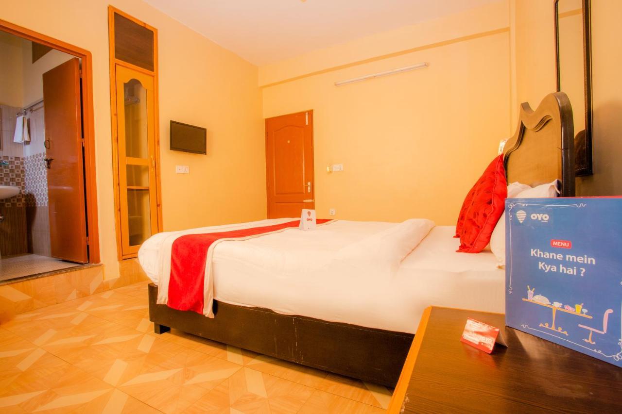 Silver Sky Hotel Pokhara Luaran gambar