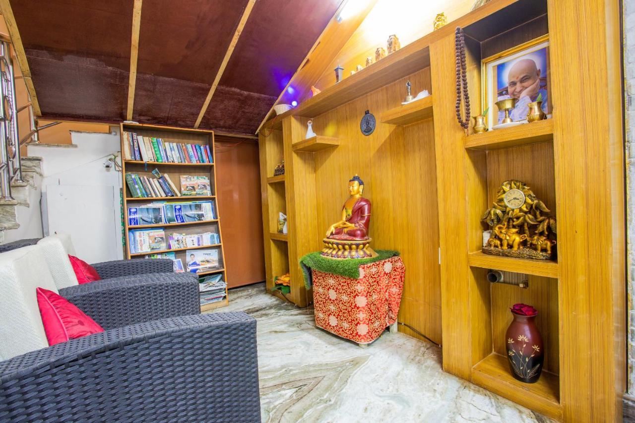Silver Sky Hotel Pokhara Luaran gambar