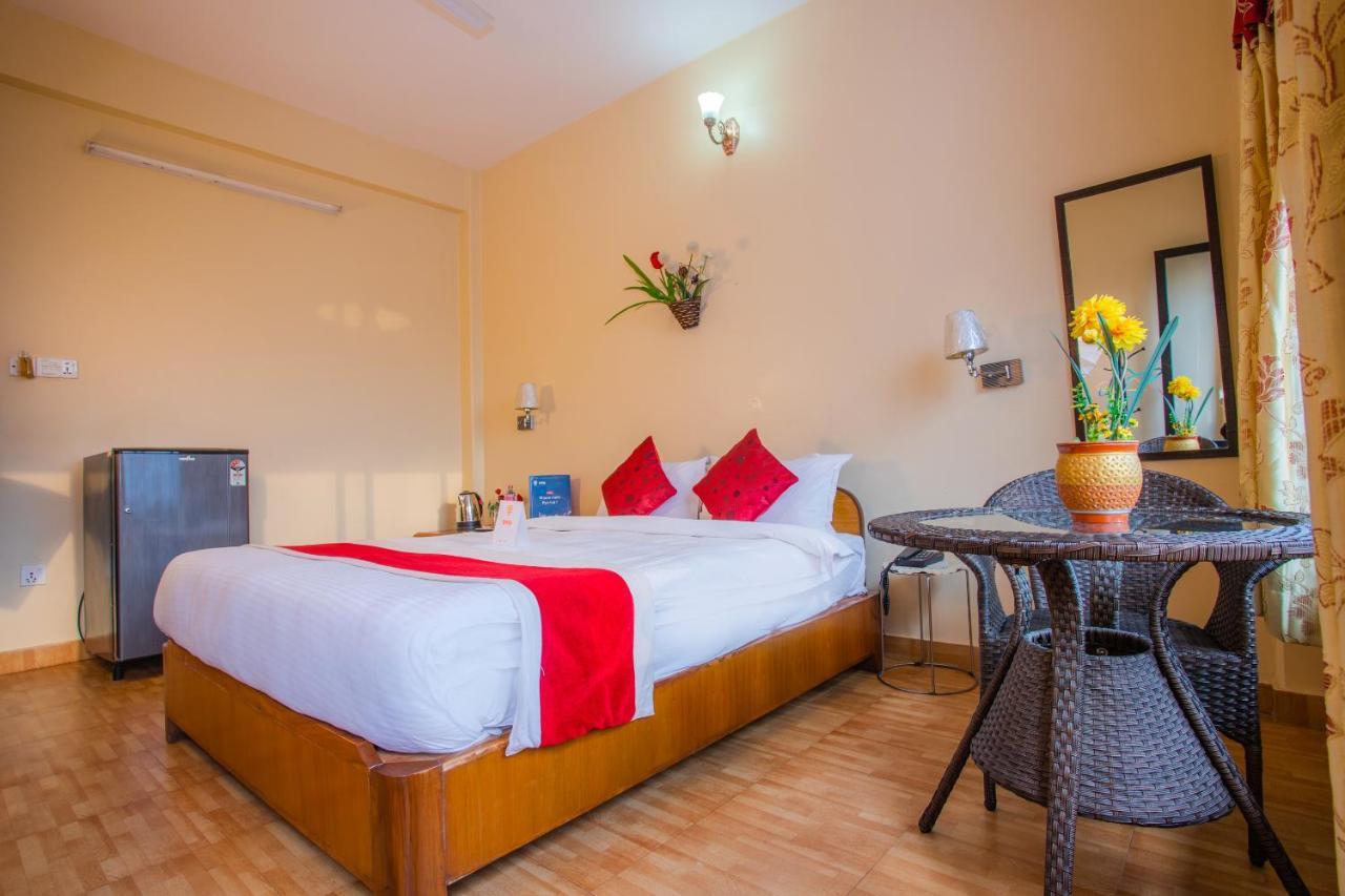 Silver Sky Hotel Pokhara Luaran gambar
