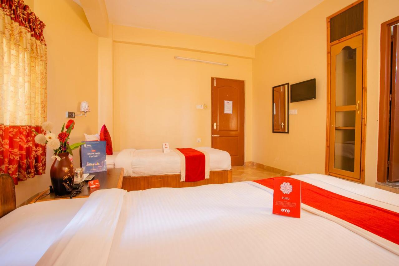 Silver Sky Hotel Pokhara Luaran gambar