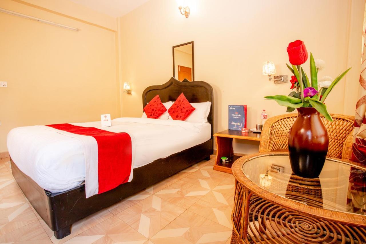 Silver Sky Hotel Pokhara Luaran gambar
