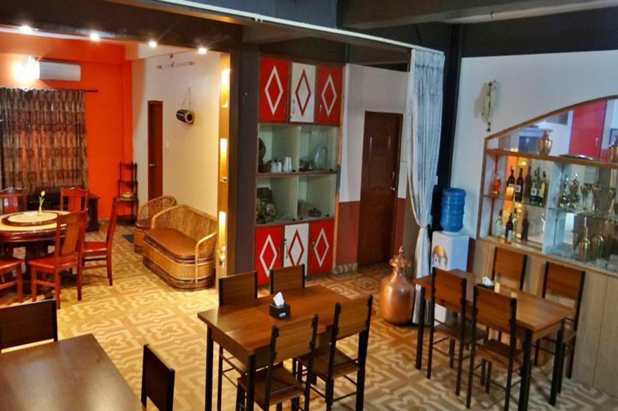 Silver Sky Hotel Pokhara Luaran gambar