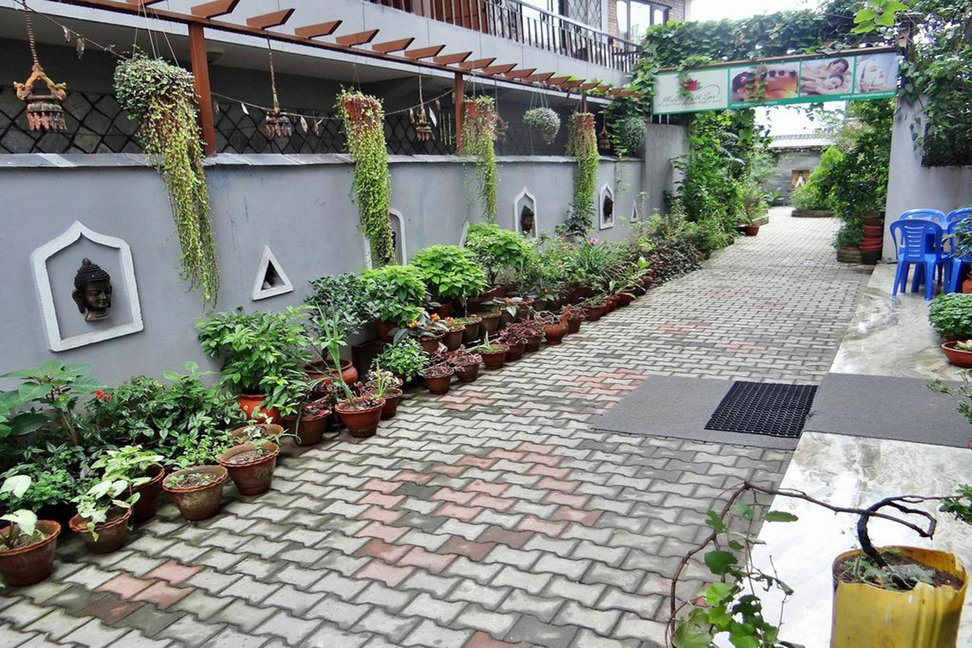 Silver Sky Hotel Pokhara Luaran gambar